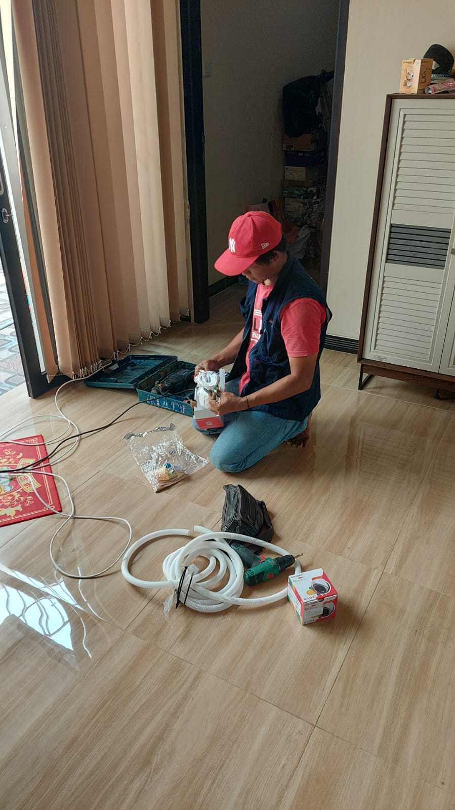 PEMASANGAN CCTV YANG BAGUS DAN RAPIH DENGAN HARGA TERJANGKAU DI DAERAH CILEGON SERANG MERAK ANYER LA